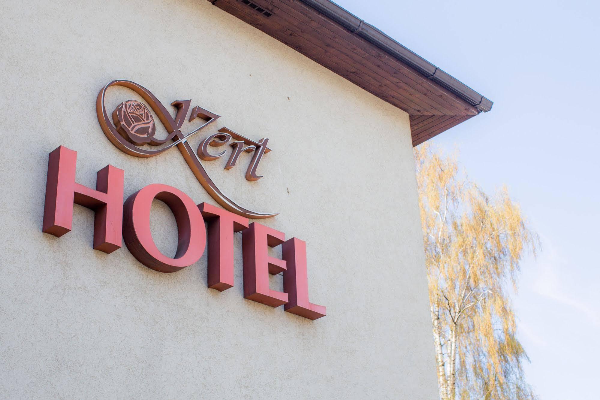 Hotel Kert Free Parking リガ エクステリア 写真