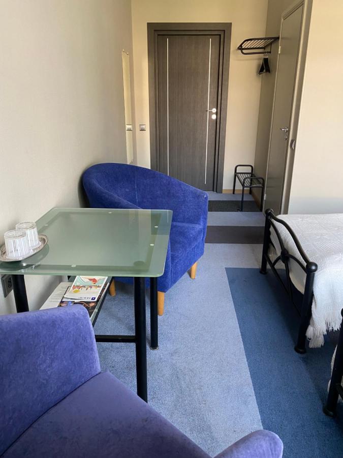 Hotel Kert Free Parking リガ エクステリア 写真