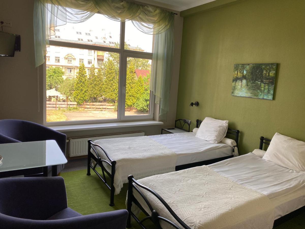 Hotel Kert Free Parking リガ エクステリア 写真